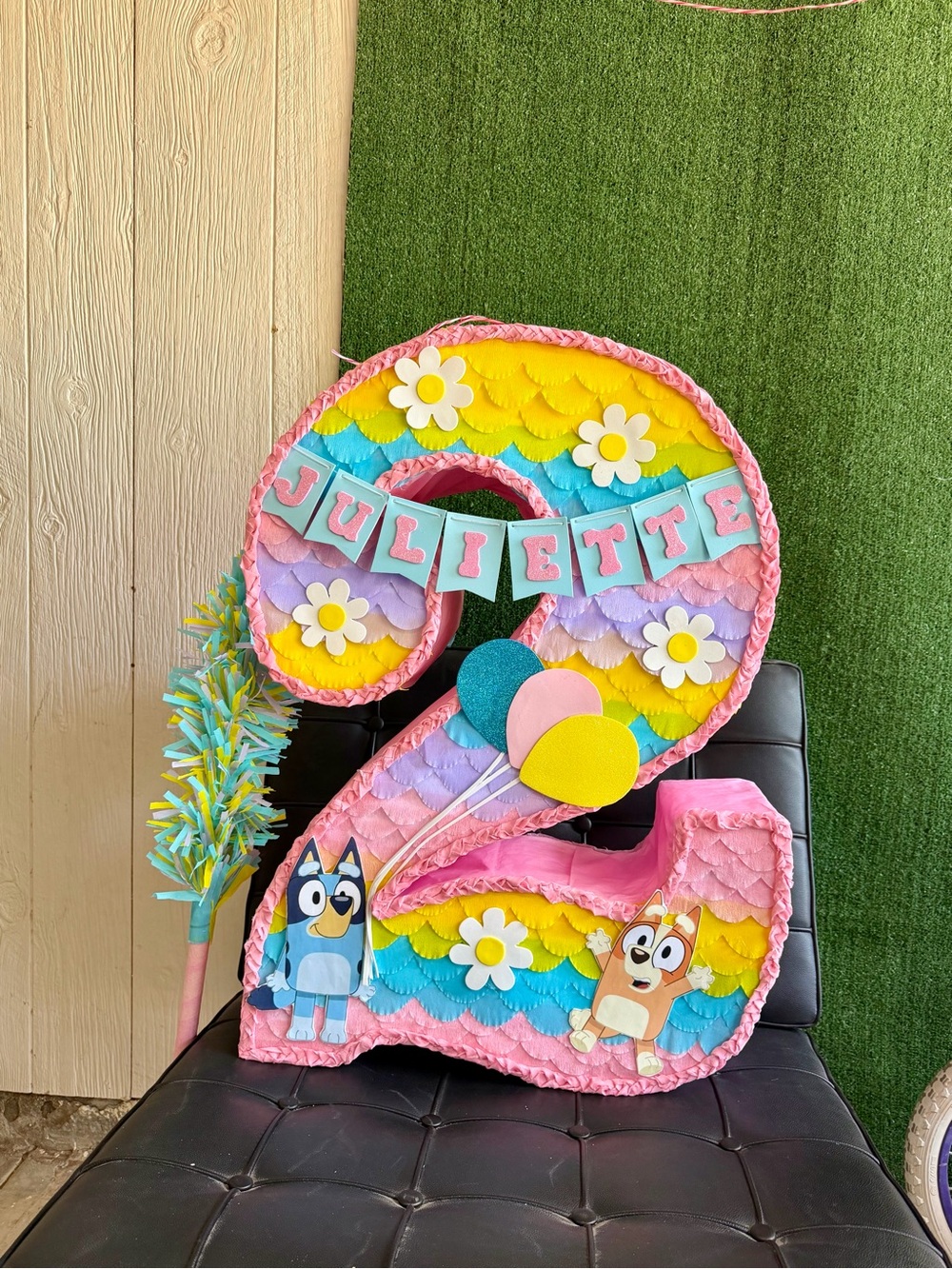 Bluey piñata